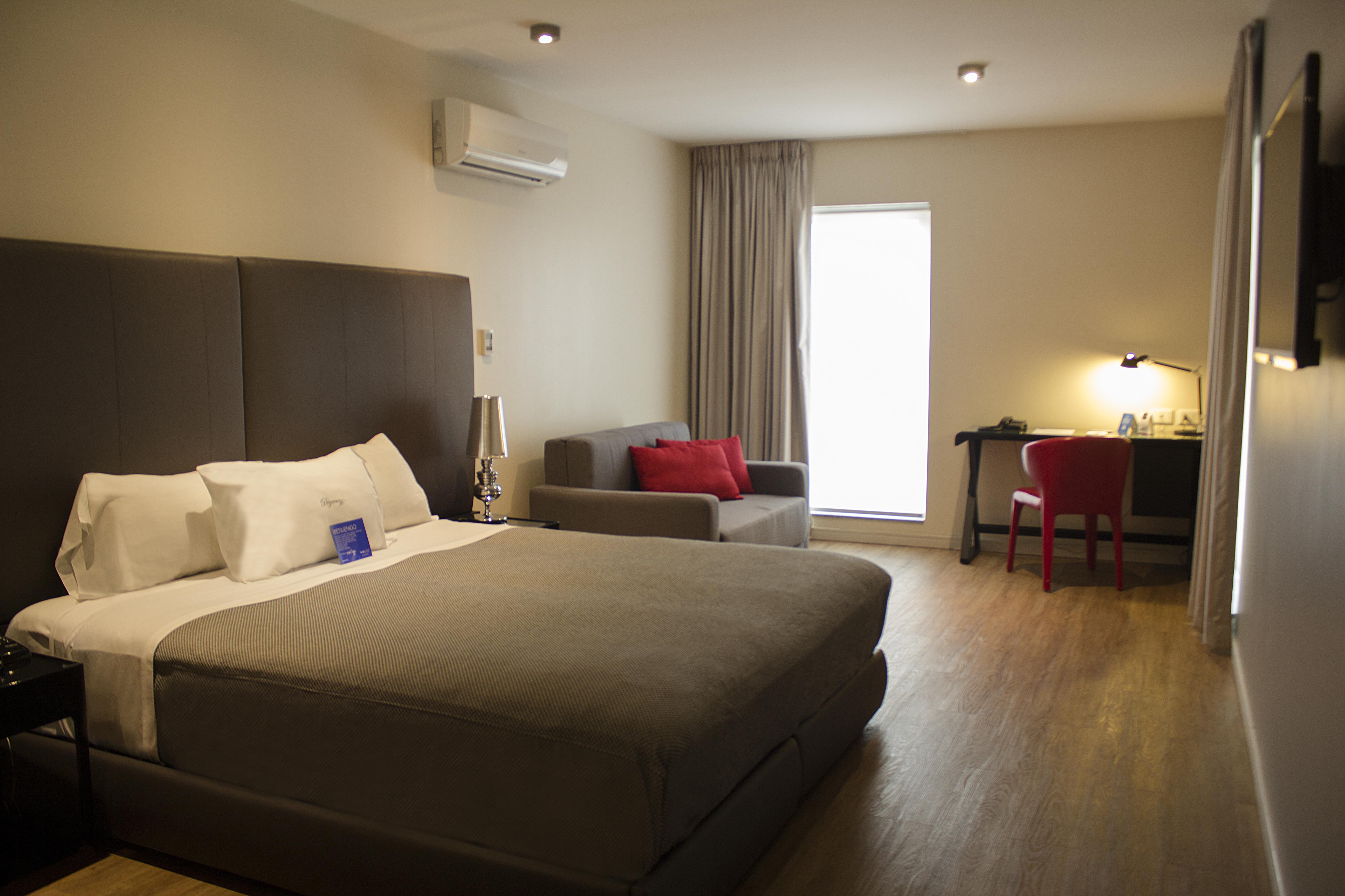 Regency Way Montevideo Hotel מראה חיצוני תמונה