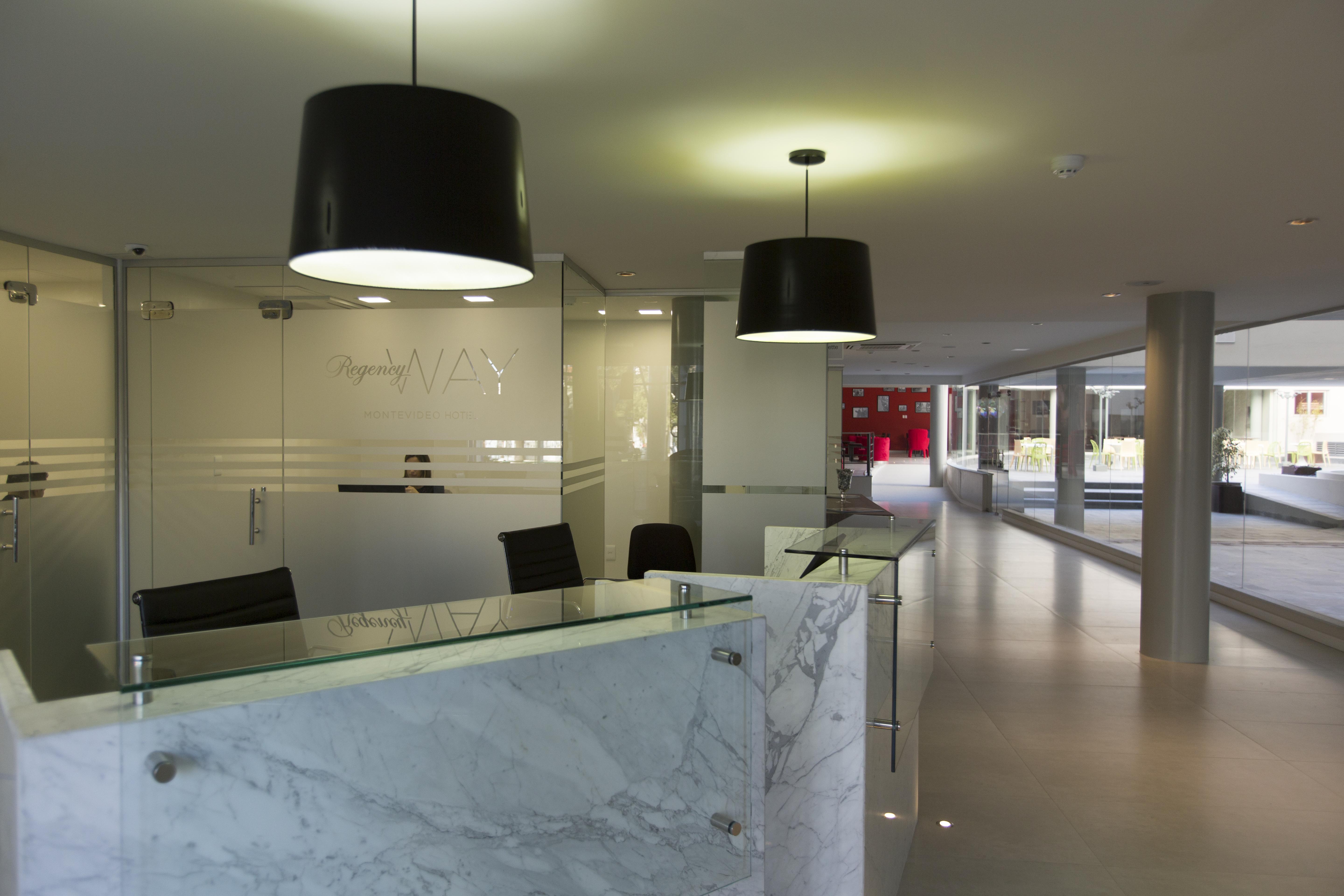 Regency Way Montevideo Hotel מראה חיצוני תמונה