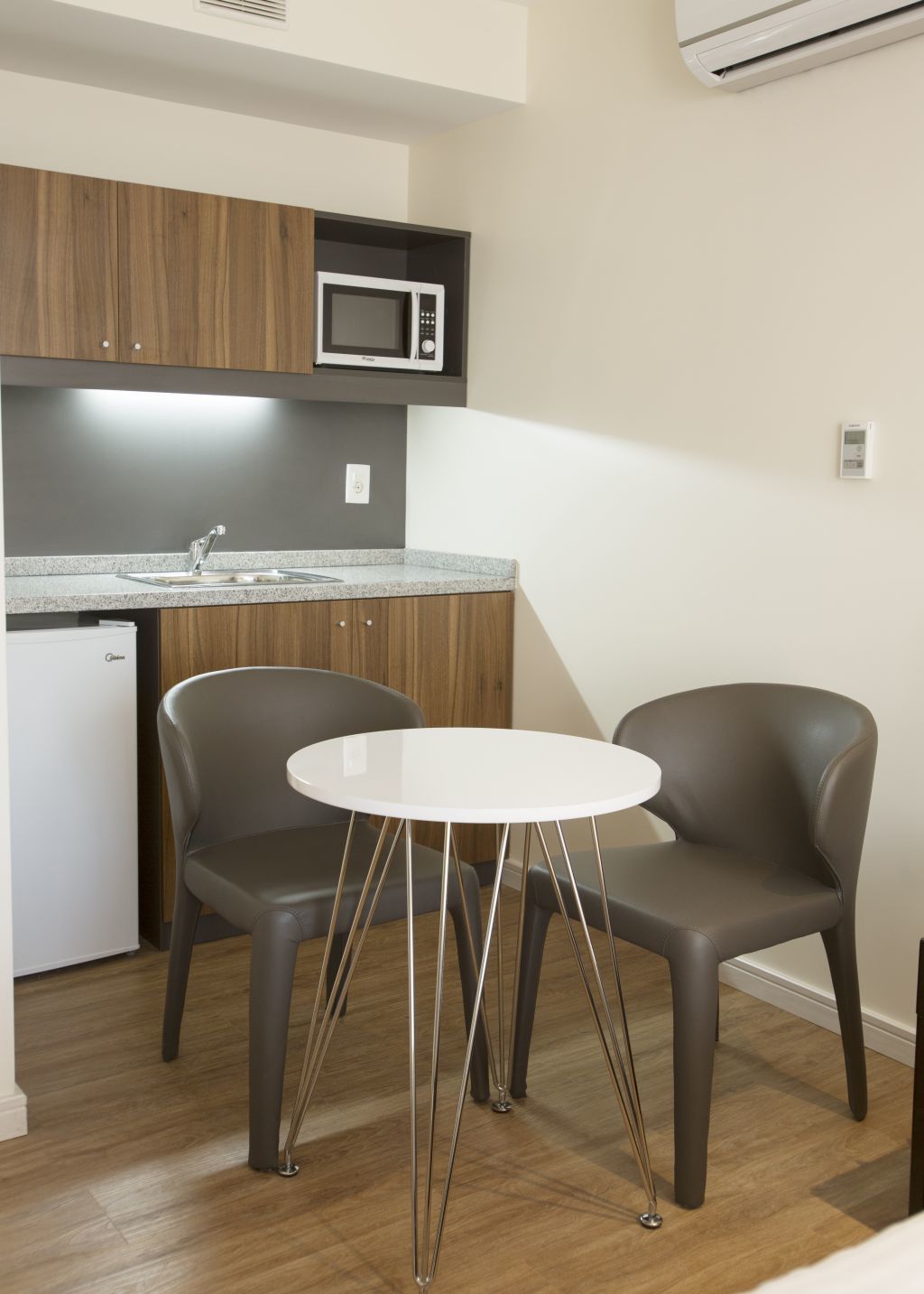 Regency Way Montevideo Hotel מראה חיצוני תמונה