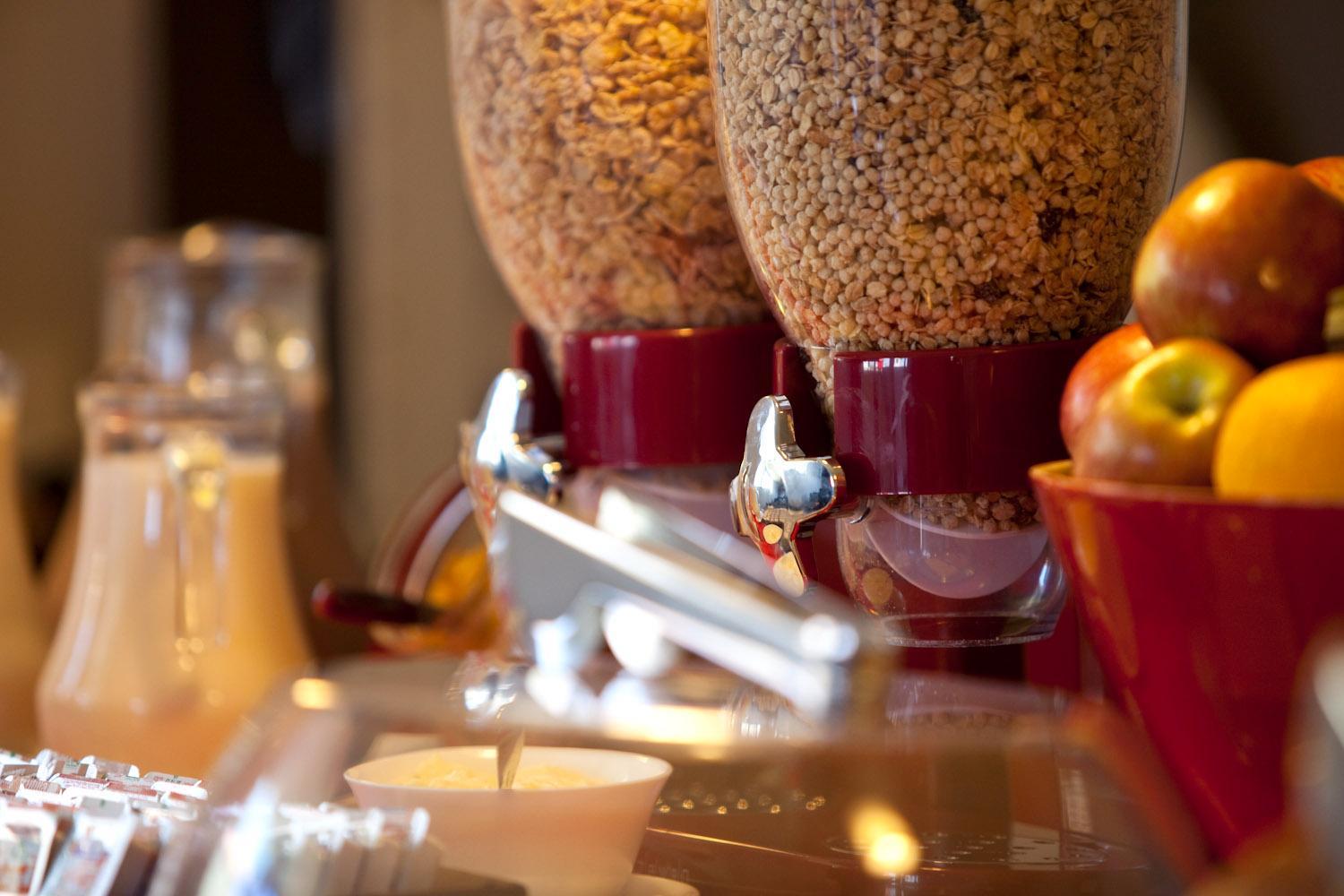 Regency Way Montevideo Hotel מראה חיצוני תמונה